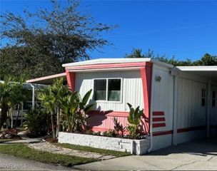 135 Moorhead MNR 135, Naples, FL 34112
