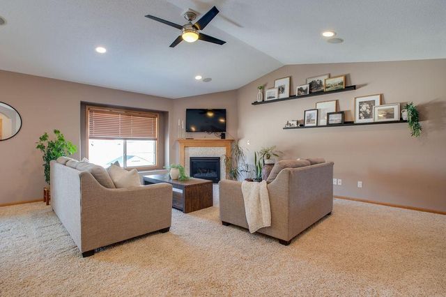 4486 53rd Street S, Fargo, ND 58104