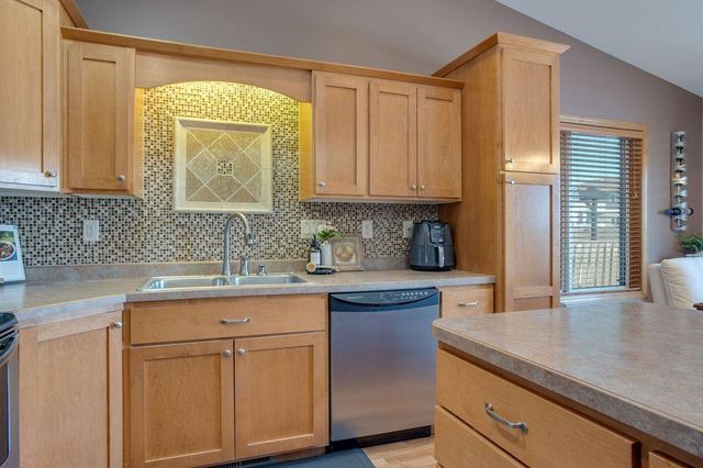 4486 53rd Street S, Fargo, ND 58104