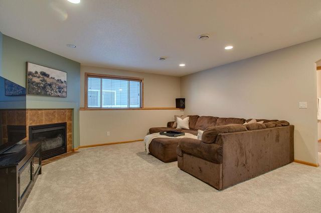 4486 53rd Street S, Fargo, ND 58104