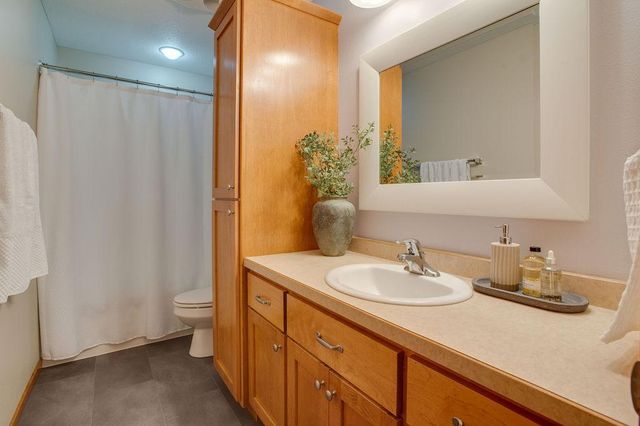 4486 53rd Street S, Fargo, ND 58104