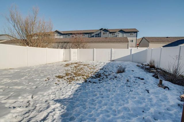 4486 53rd Street S, Fargo, ND 58104