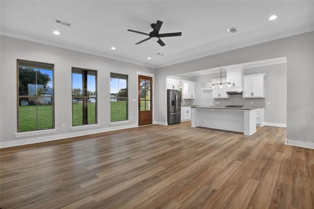 60 Bluegill Drive, Shepherd, TX 77371