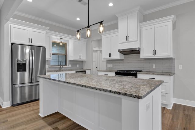 60 Bluegill Drive, Shepherd, TX 77371