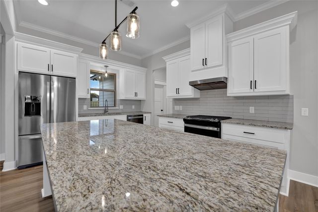 60 Bluegill Drive, Shepherd, TX 77371