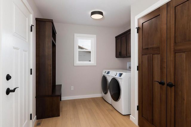 1769 Arches DRIVE, Holmen, WI 54636