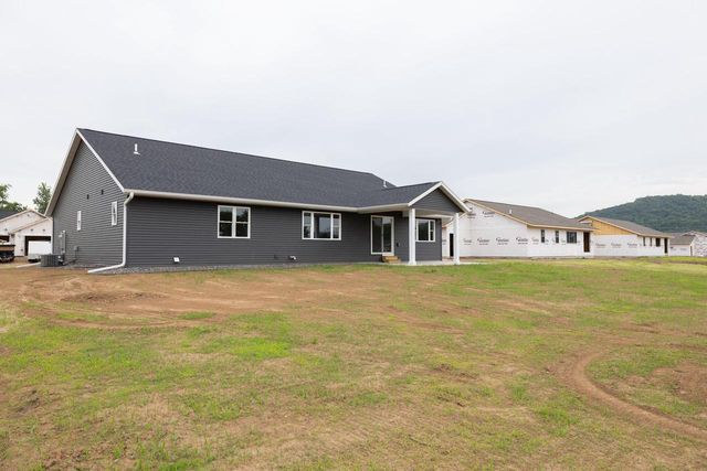 1769 Arches DRIVE, Holmen, WI 54636