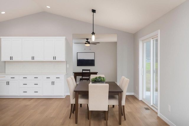 1769 Arches DRIVE, Holmen, WI 54636