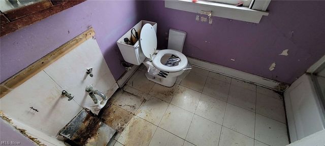 4017 Eastway Road, South Euclid, OH 44121