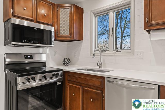 2023 Church Road, Allentown City, PA 18104
