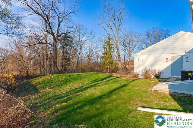 2023 Church Road, Allentown City, PA 18104
