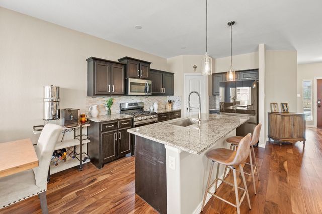 8461 Comanche Springs Drive, Fort Worth, TX 76131