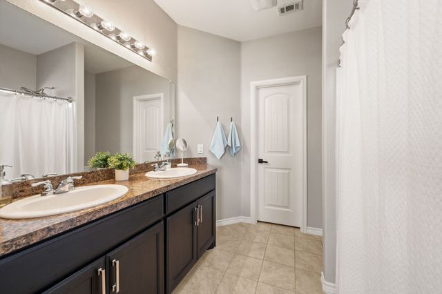 8461 Comanche Springs Drive, Fort Worth, TX 76131