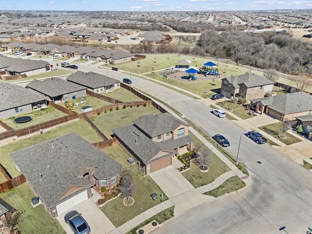 8461 Comanche Springs Drive, Fort Worth, TX 76131