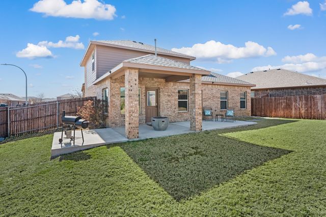 8461 Comanche Springs Drive, Fort Worth, TX 76131