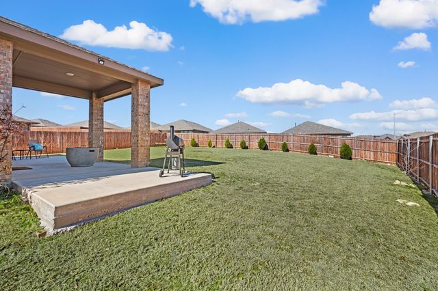 8461 Comanche Springs Drive, Fort Worth, TX 76131