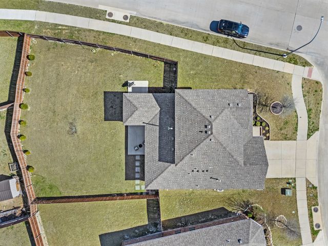 8461 Comanche Springs Drive, Fort Worth, TX 76131