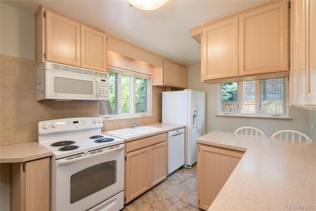 1116 S Saint Paul Street, Denver, CO 80210