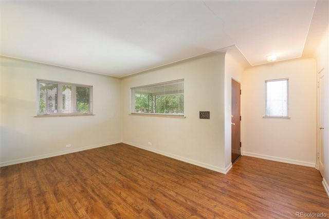 1116 S Saint Paul Street, Denver, CO 80210