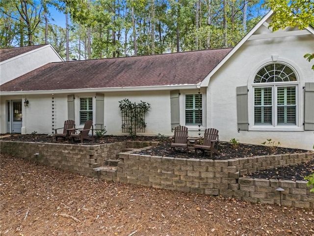 2669 Chimney Springs Drive, Marietta, GA 30062