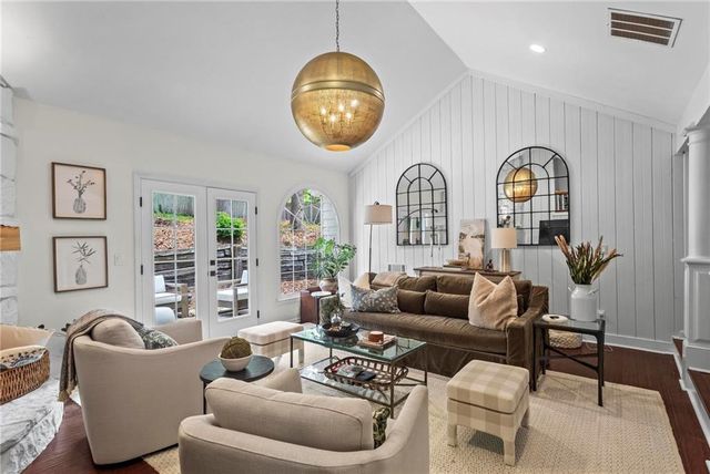 2669 Chimney Springs Drive, Marietta, GA 30062