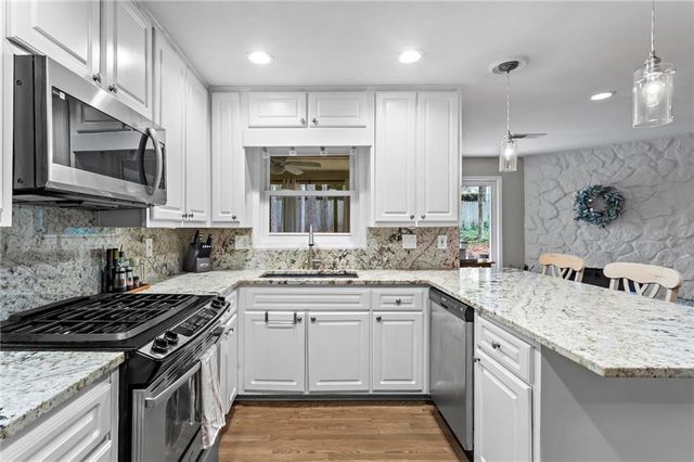 2669 Chimney Springs Drive, Marietta, GA 30062