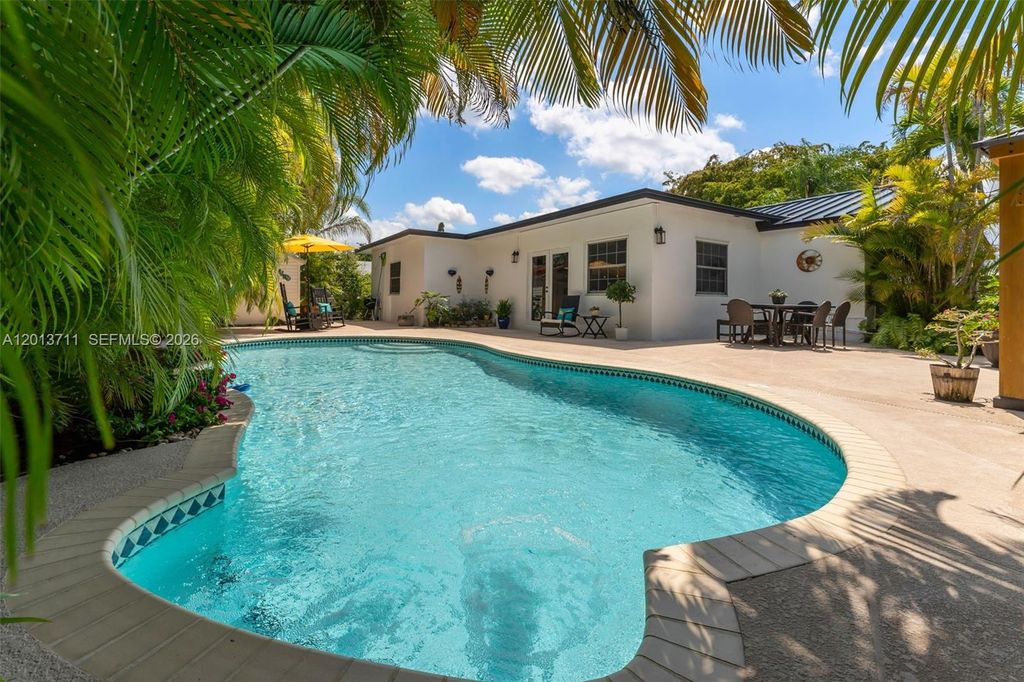 6651 SW 148th Court, Miami, FL 33193