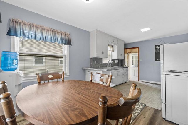 637 Oak STREET, South Milwaukee, WI 53172