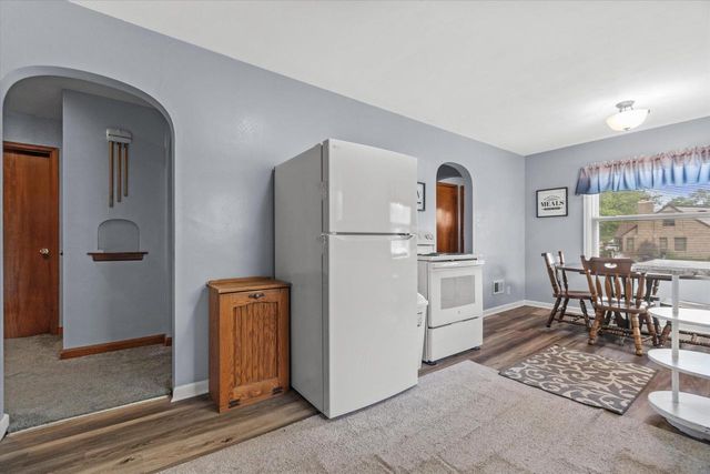 637 Oak STREET, South Milwaukee, WI 53172