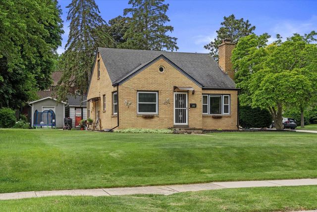 637 Oak STREET, South Milwaukee, WI 53172