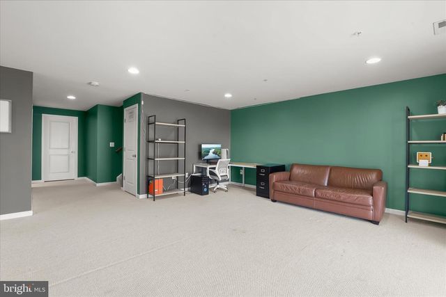 505 HATTIES LN, New Market, MD 21774
