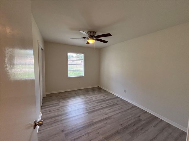 903 S Dula Street, Alvin, TX 77511