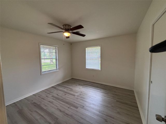 903 S Dula Street, Alvin, TX 77511