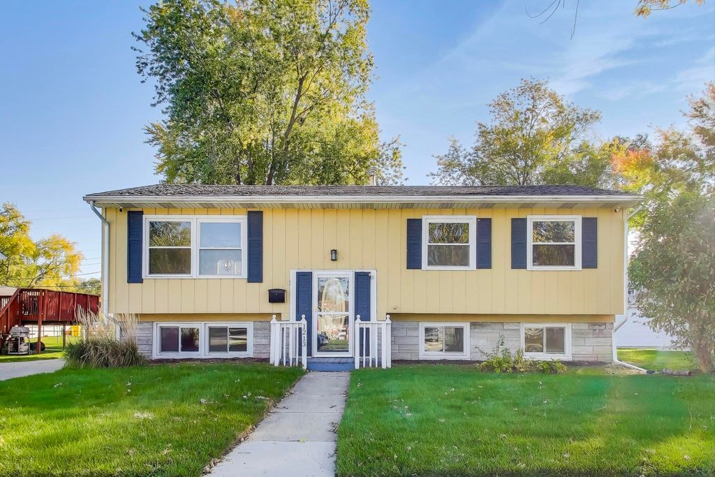 1213 N Jay Avenue, Griffith, IN 46319