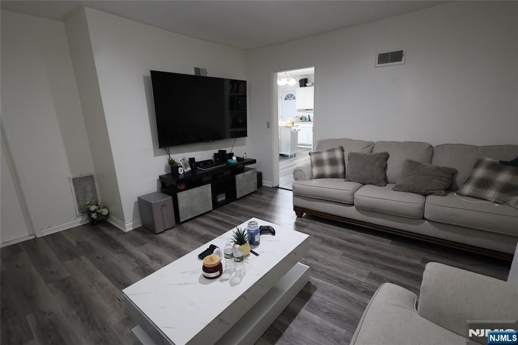 202 Atlantic Street, Paterson, NJ 07503