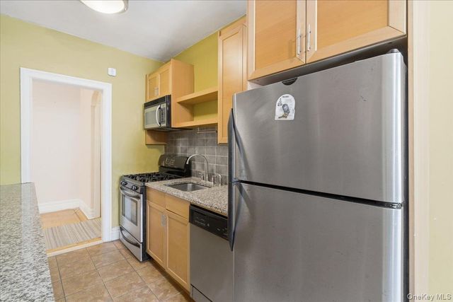 3550 82nd Street 2B, Jackson Heights, NY 11372