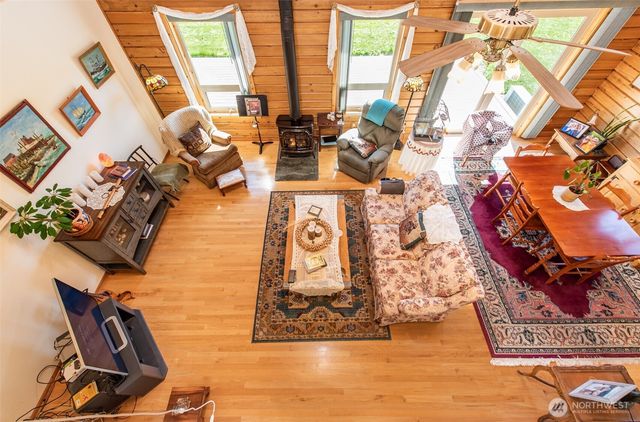 1688 Finn Hall Road, Port Angeles, WA 98362