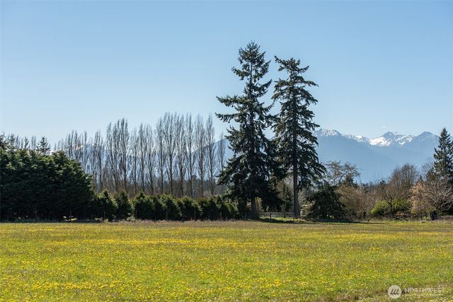 1688 Finn Hall Road, Port Angeles, WA 98362