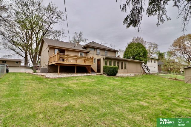 7105 Pine Drive, La Vista, NE 68128