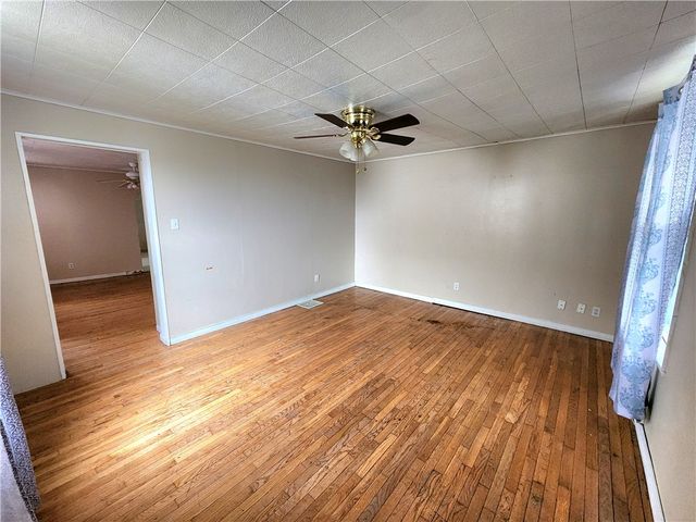 26 W Terrace Ave, New Castle, PA 16102