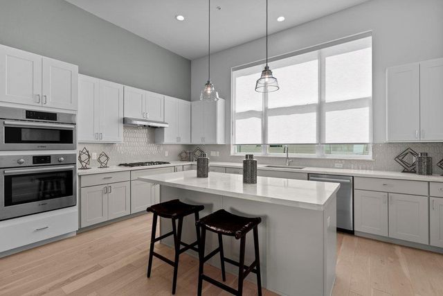 2805 McCurdy ST 5, Austin, TX 78723