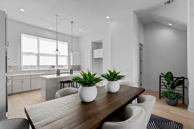 2805 McCurdy ST 5, Austin, TX 78723