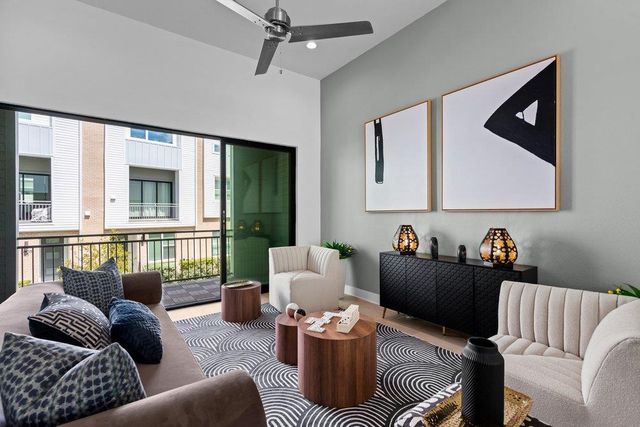 2805 McCurdy ST 5, Austin, TX 78723