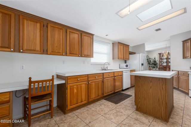 606 Mooring Lane, Edgewater, FL 32141