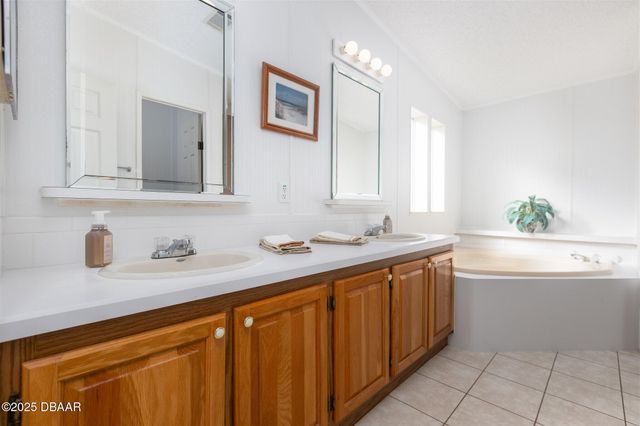 606 Mooring Lane, Edgewater, FL 32141