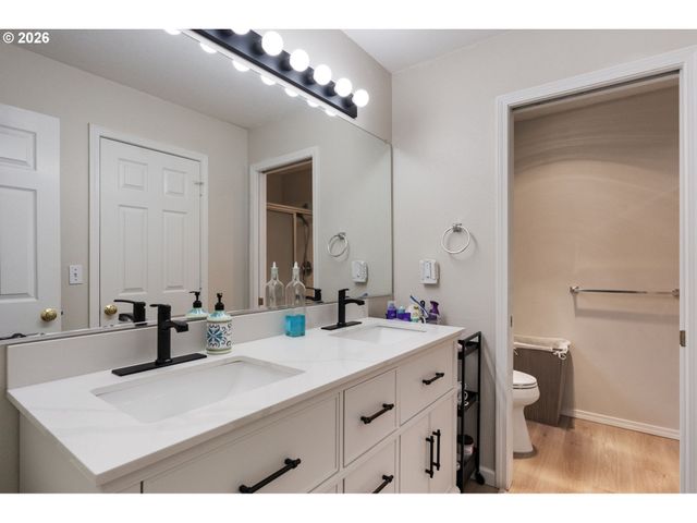 5154 Ne SCHOELER Cir, Hillsboro, OR 97124