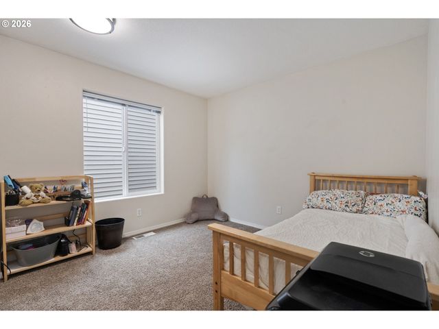 5154 Ne SCHOELER Cir, Hillsboro, OR 97124