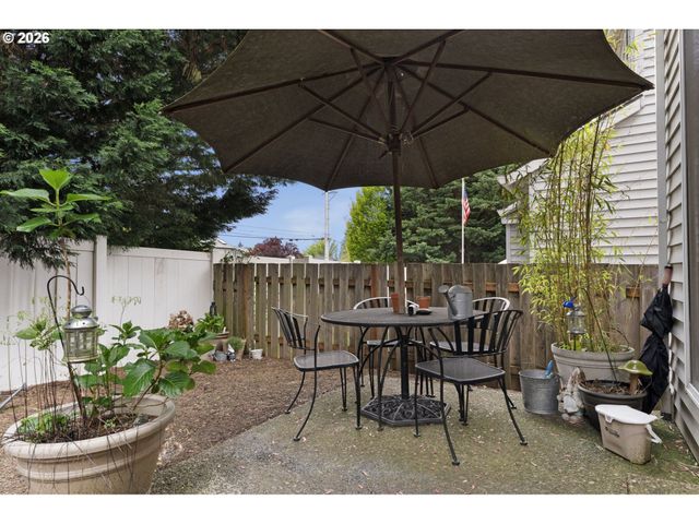 5154 Ne SCHOELER Cir, Hillsboro, OR 97124