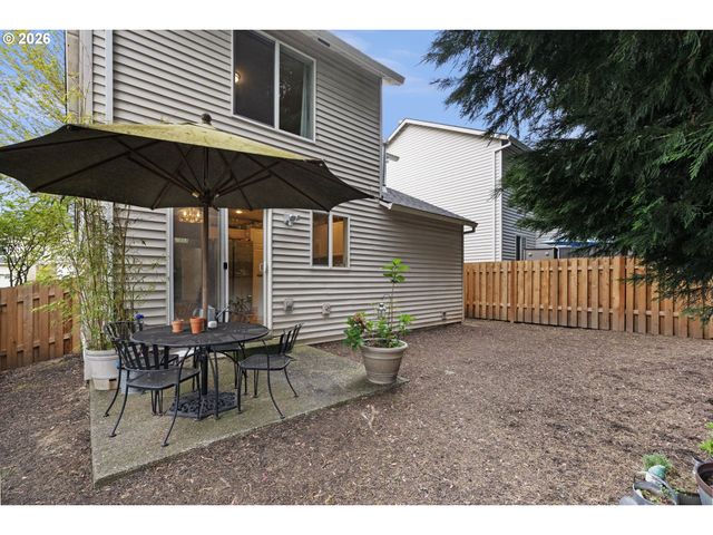 5154 Ne SCHOELER Cir, Hillsboro, OR 97124