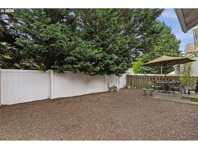 5154 Ne SCHOELER Cir, Hillsboro, OR 97124